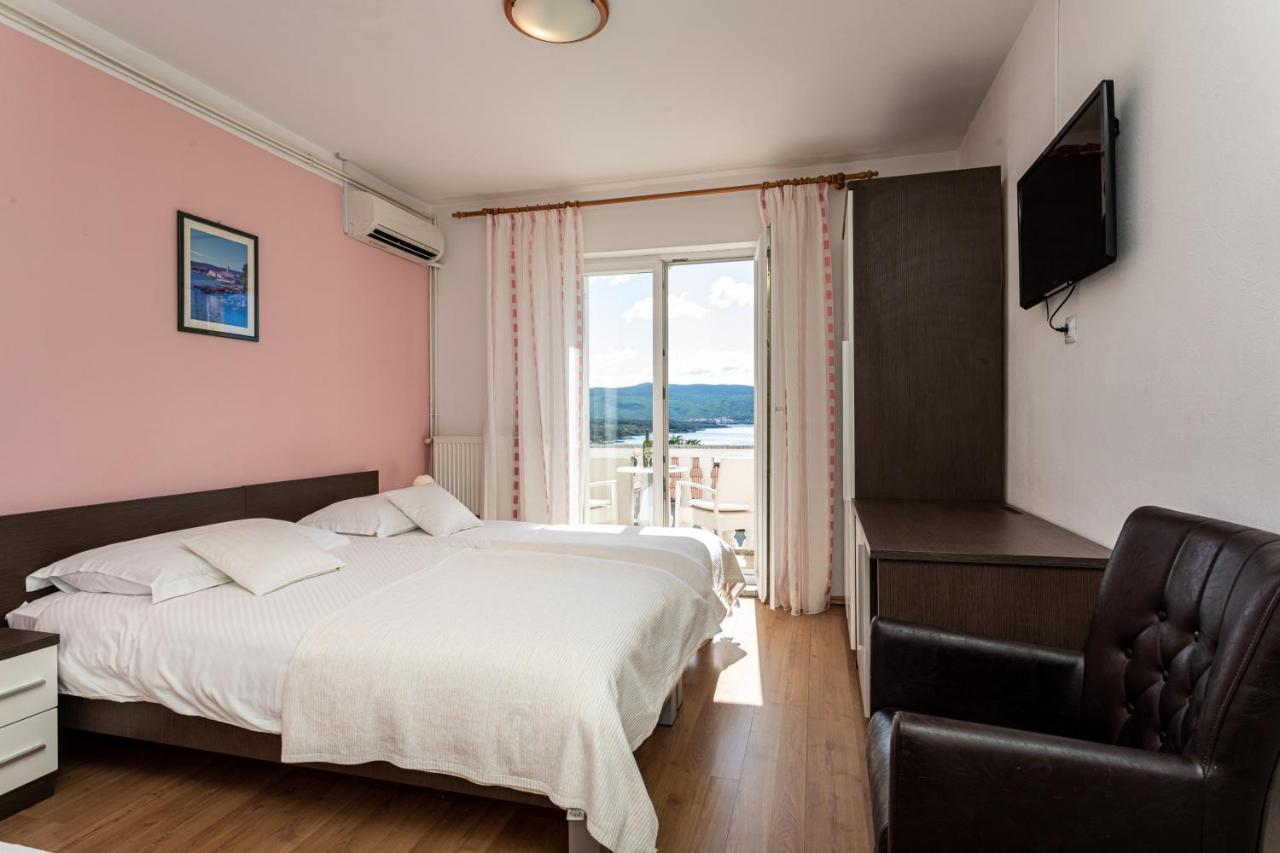 B&B Villa Ana 크르크 외부 사진